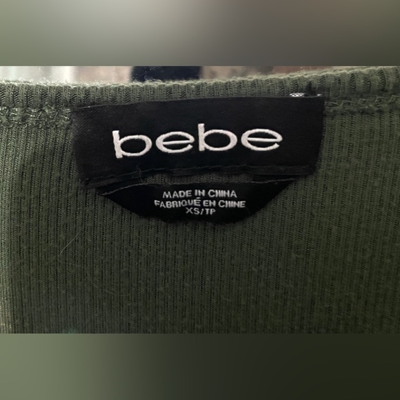 Bebe Vintage(?) beautifully cut top - Picture 6 of 8